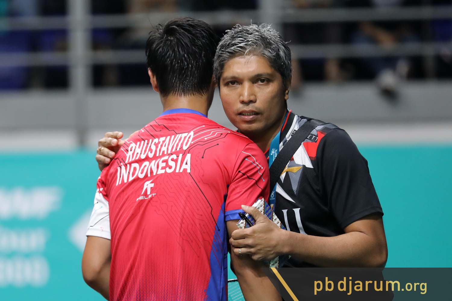 Shesar Hiren Rhustavito dan Coach Irwansyah