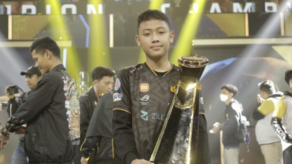 RRQ Abaay sukses meraih gelar MVP di FFML season 8